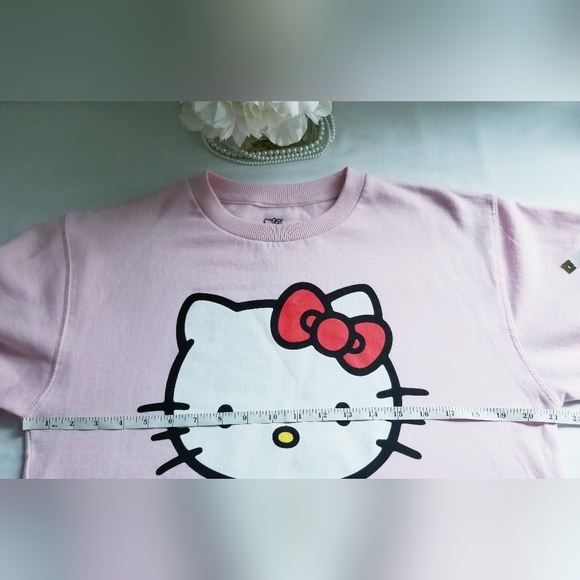 NEW Hello Kitty Pink Sweatshirt - Picture 10 of 11